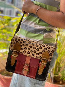 Sac à main en cuir recyclé de haute qualité sac à main pour femmes sac à bandoulière coloré élégant de vente en ligne - Product Image 3