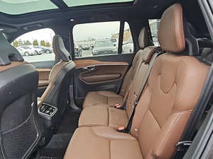 V*olvo XC90 B6 Plus Bright Theme 7P d'occasion en bon état, modèle 2024 - Product Image 3