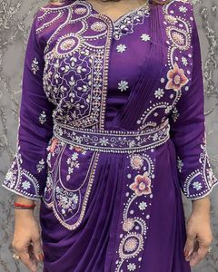 Exclusivo Vestido de Gala Lehenga Choli con Bordado Rangoli Pesado de Diseñador, Hecho en India, Completamente Cosido, para Mujer, para Ocasiones Especiales - Product Image 3