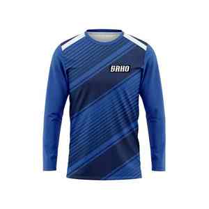 Sudaderas de cuello redondo GAA fabricadas en Pakistán para clubes de fútbol gaélicos con colores de equipo de marca personalizados y entrega rápida - Product Image 5