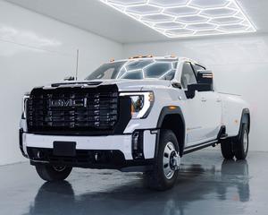GMC Sierra 3500 HD Denali Ultimate DRW 2025 d'occasion - Prêt à être expédié - Product Image 1
