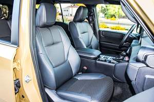 SUV Todoterreno Usada de Tamaño Completo 2024, Estilo Premium de Primera Edición con Capacidad Todoterreno Robusta 4X4, Sin Accidentes - Product Image 6