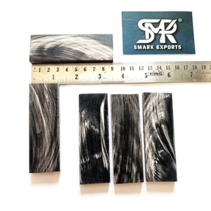 Escamas de Cuerno de Búfalo Natural con Rayas Blancas, Tacto Real, Técnica de Pulido para Fabricación de Cuchillos Artísticos, Artesanía Única Hecha a Mano - Product Image 1