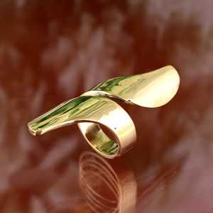 Unique Design Minimalist Wave <b>Ring</b> Boho Brass <b>Ring</b> for Women 18k Gold Plated Curved <b>Statement</b> Jewelry for Wholesale/OEM/ODM - Product Image 4