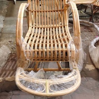 Fauteuil d'extérieur en rotin naturel tressé à la main, chaise longue style resort à tissage ouvert, vente chaude 2026, fournisseur en gros