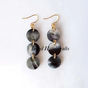 Pendientes de búfalo hechos a mano de alta calidad, pendientes de búfalo para el hogar, pendientes de cuerno y cuerno de búfalo Natural, precio al por mayor - Product Image 1