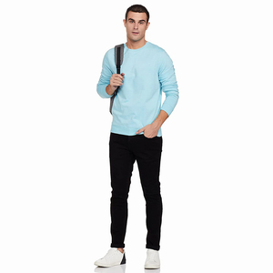 Sudaderas de Invierno Ecológicas de Algodón y Felpa para Uso Diario en Color Azul con Logotipo Personalizado Serigrafiado en el Cuello Redondo y Talla Personalizada - Product Image 5