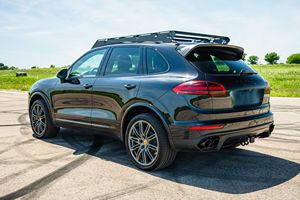 Porsche Cayenne Turbo propre, modèle 2018 - Product Image 4