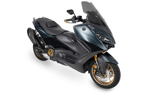 รถสกู๊ตเตอร์ T-MAX 560 สีดำรุ่นใหม่ ลดราคาพิเศษ พร้อมกระจกบังลมและโช้คสีทอง - Product Image 5