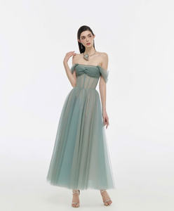 Vestido midi verde menta con hombros descubiertos, hecho en Vietnam, personalizable OEM/ODM - Product Image 4