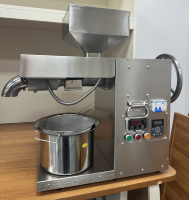 Presse à huile de cacahuète, d'olive et de sésame de 30 kg/h, extracteur d'huile commercial pour la production d'huile comestible HJ-T80