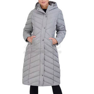 Nouvelle conception Logo personnalisé couleur femmes longue veste rembourrée en coton hiver fabriqué au Pakistan - Product Image 4