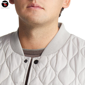 Gilet léger rembourré sans manches matelassé pour hommes Gilet rembourré pour l'extérieur isolé pour hommes Gilet matelassé sans manches pour hommes Eau - Product Image 4