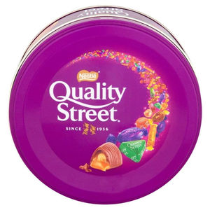 Chocolate con Leche Quality Street Purple One con Avellanas y Caramelo, Lata de 900g, Selección Premium de Pralinas, Compra al por Mayor - Product Image 2