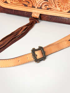 Sac à bandoulière en cuir véritable fait main avec pompon Vintage Floral usiné sculpté sac à main à bandoulière élégant sac à main occidental pour femme - Product Image 5