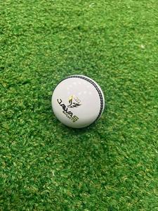 Nouveau choix de joueurs de cricket professionnels cousus à la main de qualité supérieure balles dures de cricket en cuir blanc à vendre - Product Image 2