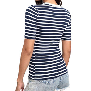 T-shirts d'entraînement respirants légers de qualité supérieure pour femmes disponibles au Pakistan au prix de gros - Product Image 2