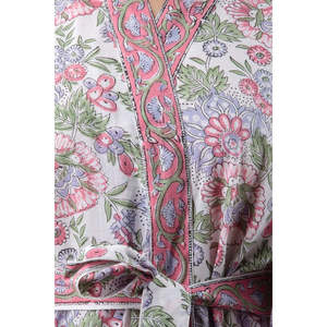 ชุดคลุมอาบน้ำคิโมโน Peace Collection เนื้อผ้านุ่ม ระบายอากาศดี มีเชือกผูก ปรับขนาดได้ ฟรีไซส์ สำหรับใช้ในบ้าน เพื่อนเจ้าสาว ครอบครัว รับผลิตแบบ ODM - Product Image 1