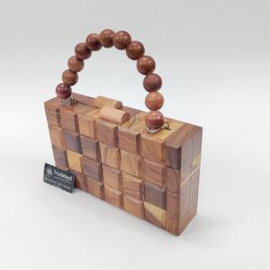Bolso de mano de madera artesanal Ideal para eventos de boda Regalo hecho a mano para novia por Tradebyd - Product Image 5