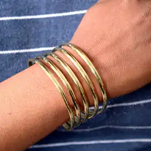 Thái Lan nhà sư Phật Giáo chùa boudhiste Enfant vàng lá thần chú Bangles Vòng đeo tay Bangle bracalets