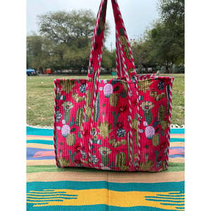 Bolsa de Mano Grande Reversible de Terciopelo y Algodón Acolchado Estilo Boho, Ecológica, Sostenible y Resistente para Compras, Playa y Fines de Semana, Color Ocre - Product Image 4