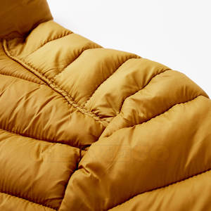 Veste matelassée de style High Street pour hommes avec col montant Design unique Couleur unie pour l'hiver Haute qualité et bas prix - Product Image 3