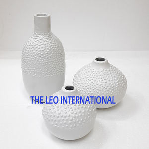 Vase à fleurs côtier en métal argenté de forme ronde en aluminium Texture martelée Utilisé Home Office Table Top Decoration - Product Image 5