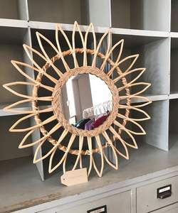 Diseño de interiores hecho a mano Estilo ecológico-Artesanía Espejo de ratán Colgante de pared-Espejo de pared para el hogar Hecho en Vietnam - Product Image 6