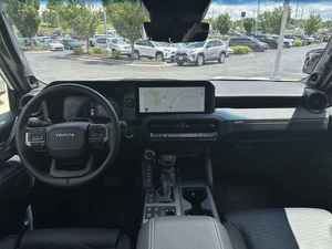 รถ SUV ปี 2024 มือสอง สภาพดี พวงมาลัยซ้าย เบาะหนัง กล้องมองหลัง - Product Image 5