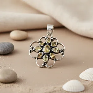 Pendentif en argent 925 avec citrine, design floral, fait à la main, bijoux religieux en pierres précieuses pour femmes, matériau principal platine, accent or rose - Product Image 2