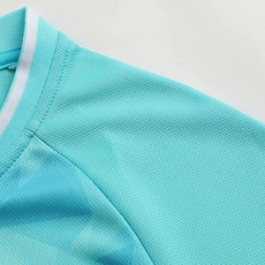 Conjunto de uniforme de fútbol para hombre, logotipo personalizado y servicio OEM, técnica de corte automatizado, ropa deportiva personalizable - Product Image 4