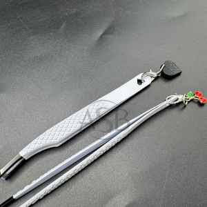 Pinzas para pestañas con agarre de diamante blanco y negro, pinzas para pestañas con punta de fibra de acero inoxidable personalizadas grabadas en corazón con dijes - Product Image 4