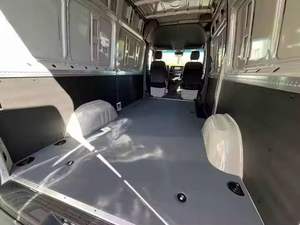 Furgoneta de Carga Mercedes-Benz Sprinter 2023 Usada en Excelentes Condiciones - Product Image 5