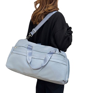 Sac de voyage de grande capacité pour vêtements avec compartiment à chaussures, séparation sec/humide, sac de sport en polyester, sacs de fitness pour femmes - Product Image 5