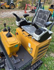 ENVÍO GRATUITO CFG MX12RX Miniexcavadora de Gasolina de 1.2 Toneladas y 15 HP con Certificación EPA y CE, Cilindro Hidráulico Eaton, Motor Principal, Bomba, Caja de Cambios, PLC - Product Image 6