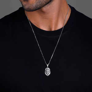Pendentif Ugra Narasimha en argent de créateur avec chaîne à maillons Bijoux fins pour lui Accessoire de mode de luxe pour anniversaire ou fête - Product Image 3