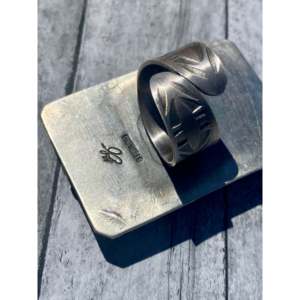 Navajo Made Sterling Silver White Buffalo <b>Ring</b> Bezel Set Inlay <b>Adjustable</b> <b>Size</b> 8.5 Fashion Gift - Product Image 5