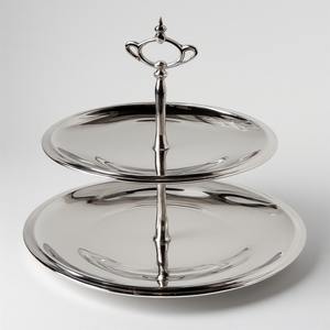 Support à gâteau en métal en aluminium martelé brillant avec base circulaire parfait pour les mariages et les décorations de maison élégantes - Product Image 2