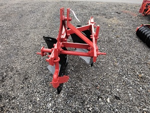 Arado de volteo doble remolcable para tractor - Product Image 5