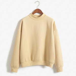 Sweat à capuche unisexe chaud et élégant, parfait pour les amateurs de mode de rue avec un matériau polaire confortable - Product Image 5