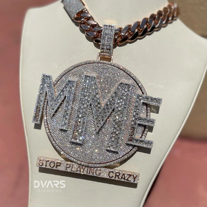 Colgante Personalizado con Diamantes VVS, Chapado en Oro, Cualquier Letra, Estilo Clásico Unisex, Regalo de Navidad - Product Image 1