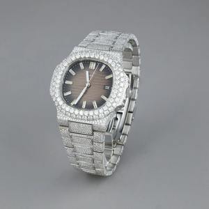 Montre pour homme de luxe avec cadran brun clair, boîtier carré, mouvement automatique, diamants MoissaGrown VVS, style décontracté, acier inoxydable - Product Image 1