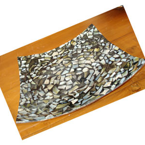 Plat décoratif en coquillages polis écologiques, motif mosaïque, 20 cm - Product Image 2