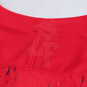 Uniforme de fútbol de sublimación de moda superior de calidad superior que ofrece una excelente absorción de humedad y un aspecto profesional - Product Image 4