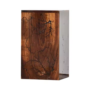 Urne en bois la plus précieuse pour animaux de compagnie Conception unique de fissuration Main implorée foudre d'orage Fini Urne funéraire en bois pour animaux de compagnie - Product Image 1