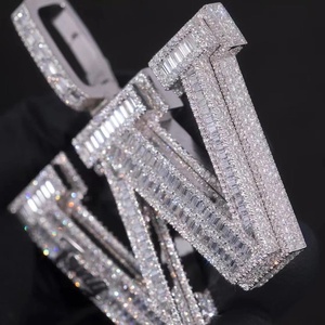 Pendentif breloque initial glacé en argent massif 925 plaqué rhodium avec moissanite taille baguette, lettres de l'alphabet grandes tailles, bijoux hip-hop pour homme - Product Image 6