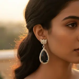 Pendientes de Plata 925 con Forma de Lágrima con Zafiro y Diamante, Chapados en Oro, Joyería para Mujer, para Bodas, Ocasiones Cristianas, Regalo - Product Image 1