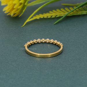 Anillo de boda de oro sólido de 14K con diamante cultivado en laboratorio certificado IGI por encargo, joyería de lujo al precio más bajo - Product Image 5