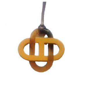 Collier à pendentif en corne fait à la main de conception unique pour femmes nouveau collier à maillons de mode bijoux pour les fêtes et les mariages - Product Image 1