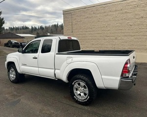 โตโยต้า ทาโคมา รุ่นฐาน ปี 2013 มือสอง - ไมล์น้อย - Product Image 3